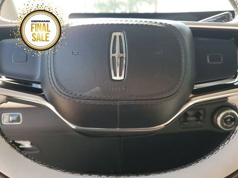 New 2025 Lincoln Navigator Reserve image 22
