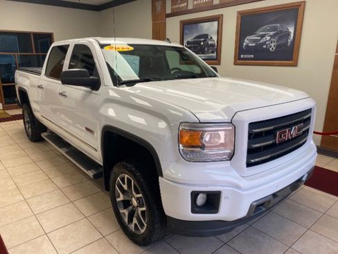 Used 2014 GMC Sierra 1500 SLT w/ All-Terrain Package AWD/4WD image 5
