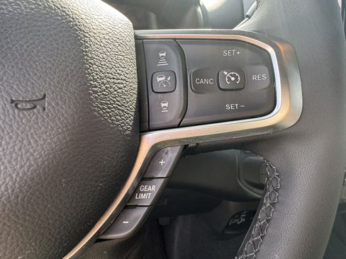 Used 2026 RAM 2500 Big Horn AWD/4WD image 32