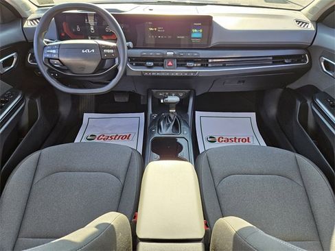 Used 2025 Kia K4 LXS image 12