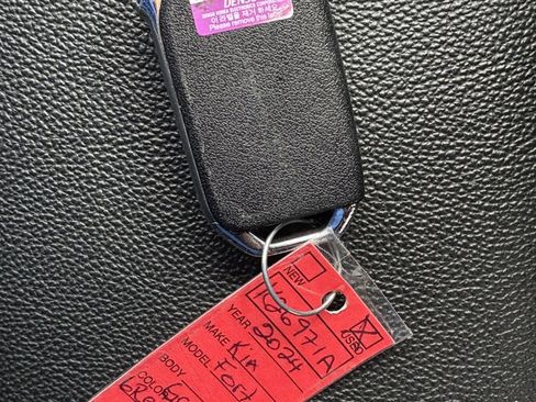 Used 2024 Kia Forte GT-Line image 13