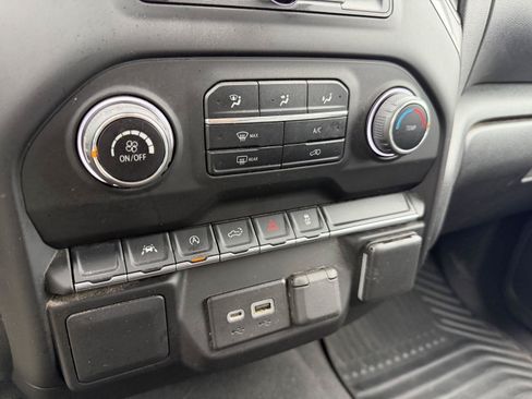 Used 2023 Chevrolet Silverado 1500 Custom AWD/4WD image 16
