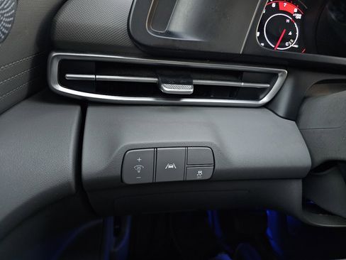 Used 2022 Hyundai Elantra SEL image 41