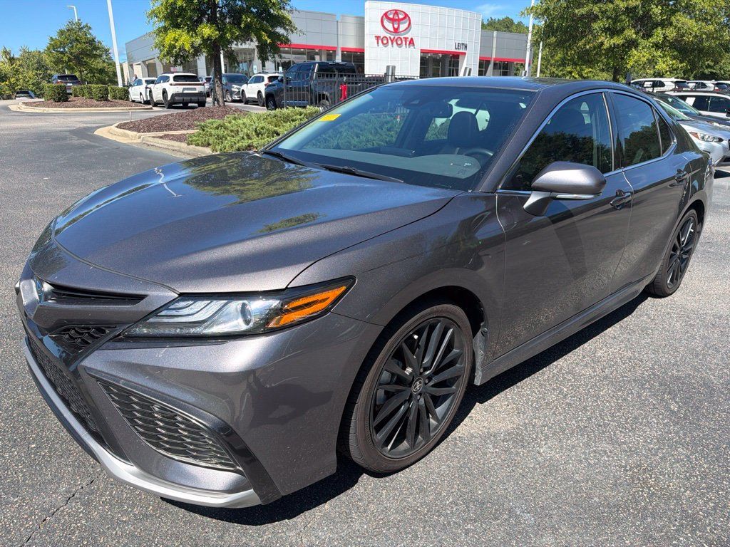 Used 2022 Toyota Camry XSE FWD image 2