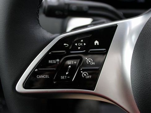 New 2025 Mercedes-Benz GLB 250 4MATIC image 19