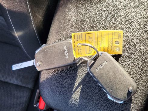 Certified 2024 Kia Forte LXS w/ LXS Technology Package image 31