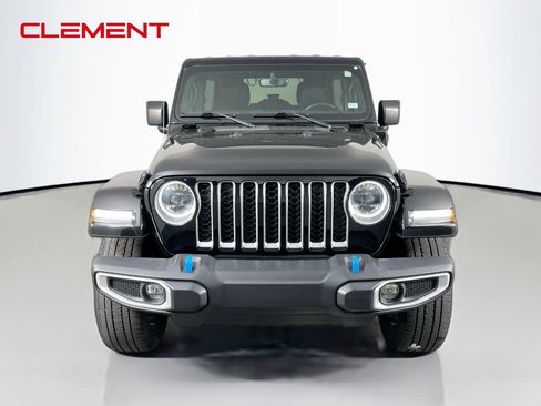 Used 2023 Jeep Wrangler Unlimited Sahara w/ Cold Weather Group AWD/4WD image 2