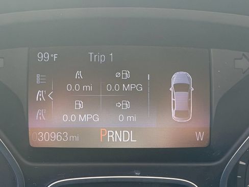 Used 2017 Ford Focus SE FWD image 15