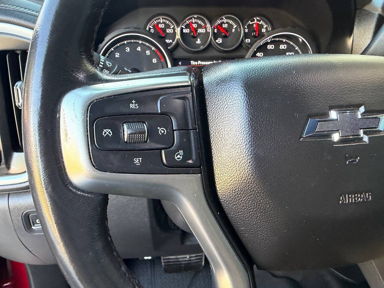 Used 2021 Chevrolet Silverado 1500 RST AWD/4WD image 23