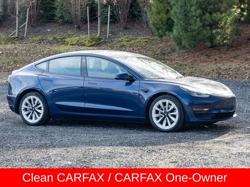 Used 2022 Tesla Model 3 Long Range image 11