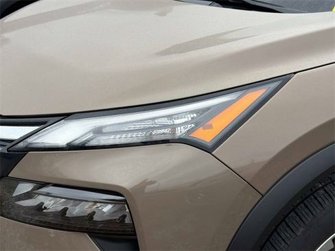 Used 2024 Nissan Rogue SV image 6