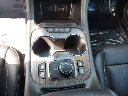 Used 2020 GMC Acadia SLT w/ Premium Package AWD/4WD image 24
