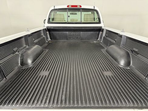 Used 2005 Toyota Tundra 2WD Regular Cab image 11