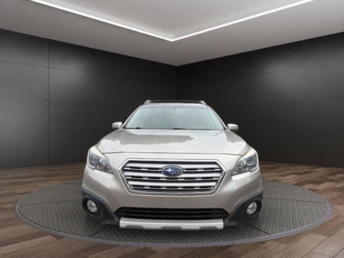 Used 2015 Subaru Outback 2.5i Limited AWD/4WD image 3