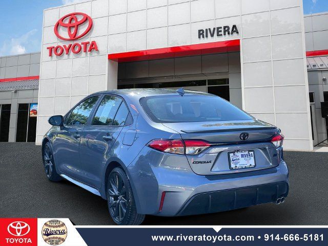Used 2023 Toyota Corolla SE w/ Carpet Mat Package (TMS) FWD image 9