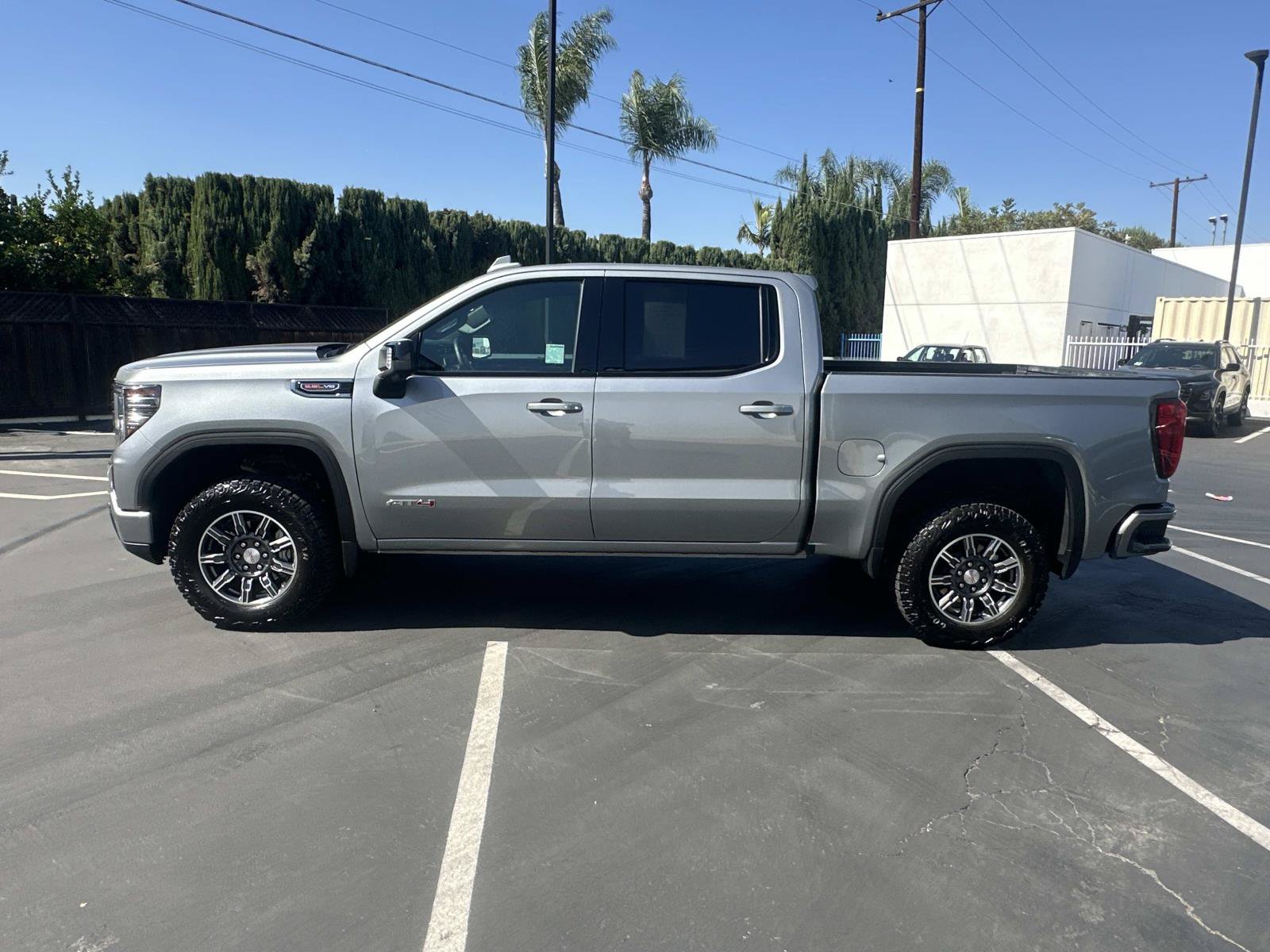 Used 2026 GMC Sierra 1500 AT4 AWD/4WD image 8