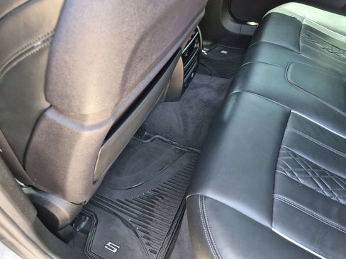 Used 2018 BMW M550i xDrive AWD/4WD image 38