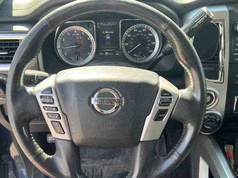 Used 2017 Nissan Titan SV AWD/4WD image 8