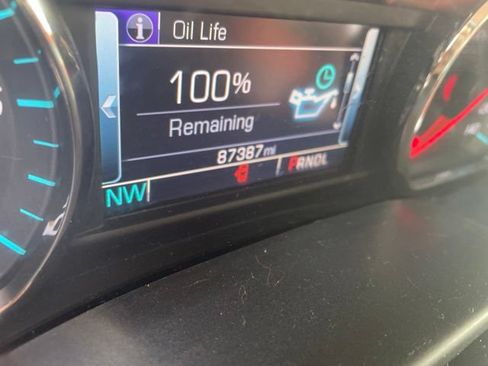 Used 2018 Chevrolet Silverado 1500 LT w/ Texas Edition RWD image 5