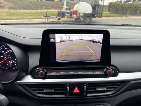 Used 2023 Kia Forte LXS w/ LXS Technology Package image 29