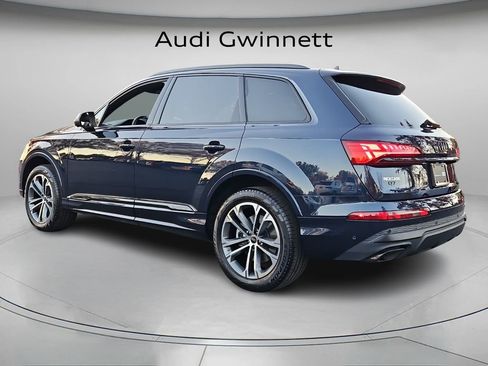 Certified 2025 Audi Q7 2.0T Premium w/ Convenience Plus Package image 8