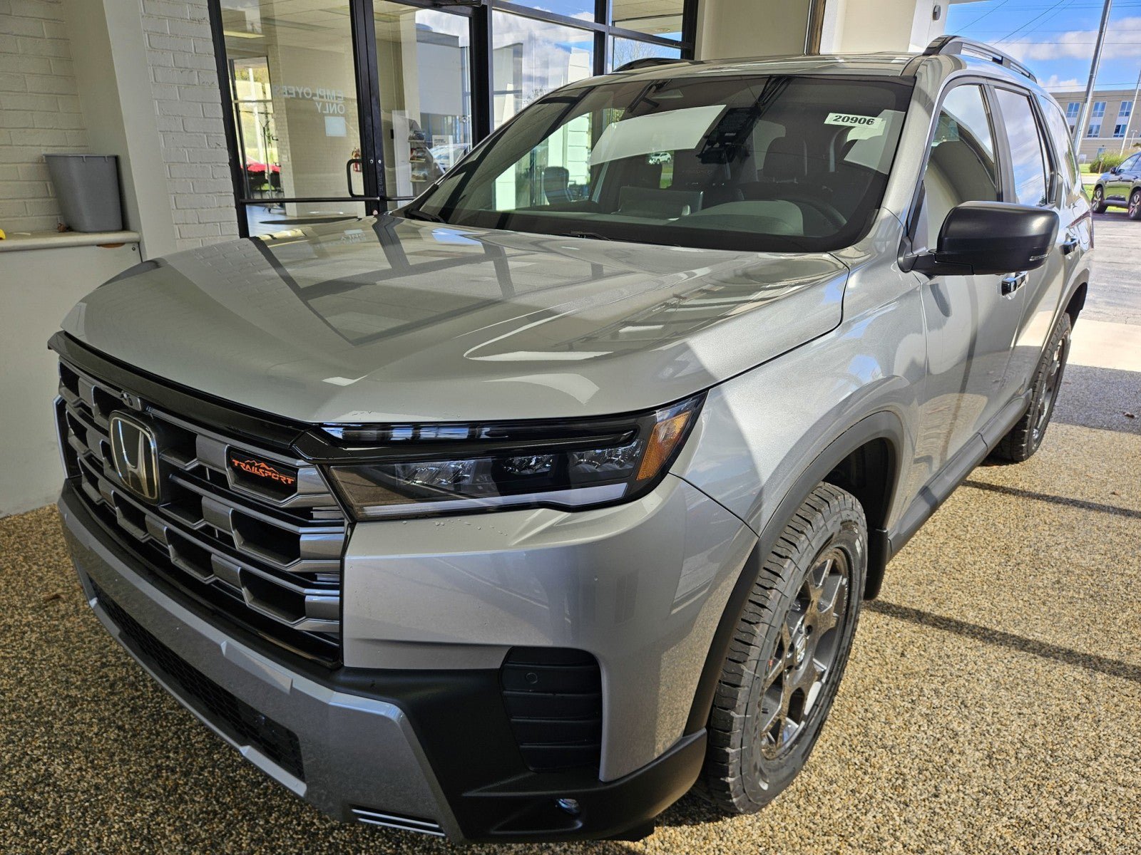 New 2026 Honda Pilot TrailSport image 5