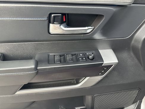 Used 2022 Toyota Tundra Platinum image 18