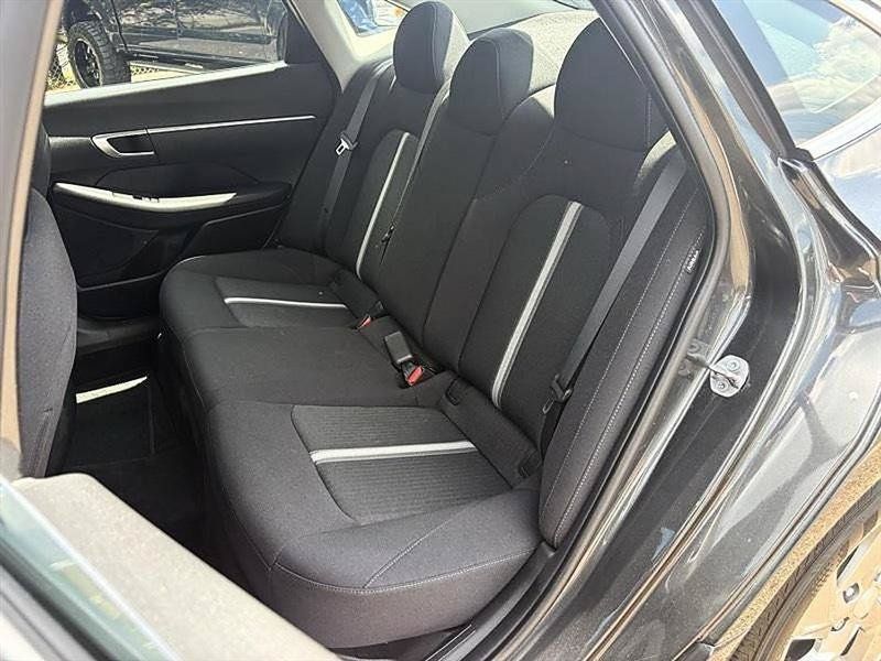 Used 2025 Hyundai Sonata SE FWD image 43