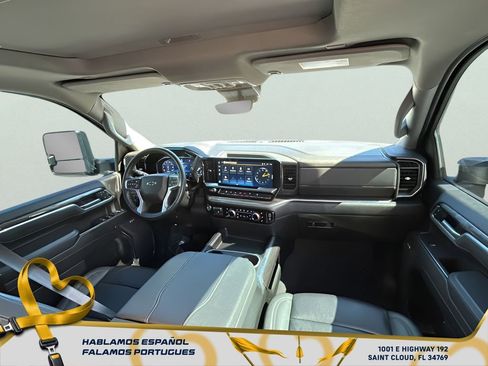 Used 2025 Chevrolet Silverado 2500 LTZ w/ LTZ Plus Package image 26