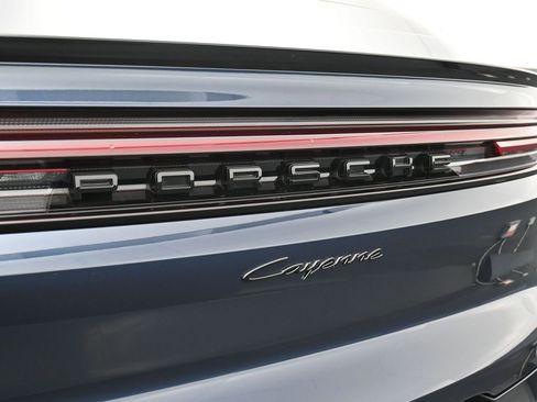 Certified 2024 Porsche Cayenne Coupe AWD/4WD image 14