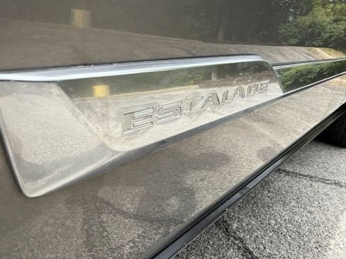 Used 2017 Cadillac Escalade ESV Platinum image 7