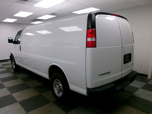 Used 2024 Chevrolet Express 3500 Extended w/ Driver Convenience Package RWD image 2