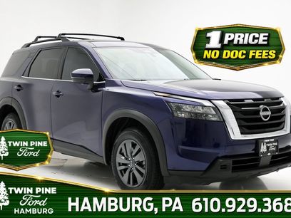 Used 2023 Nissan Pathfinder SV