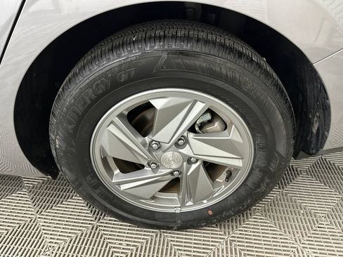 Used 2026 Hyundai Elantra SE w/ Cargo Package FWD image 18