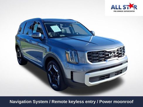 Used 2025 Kia Telluride S FWD image 1