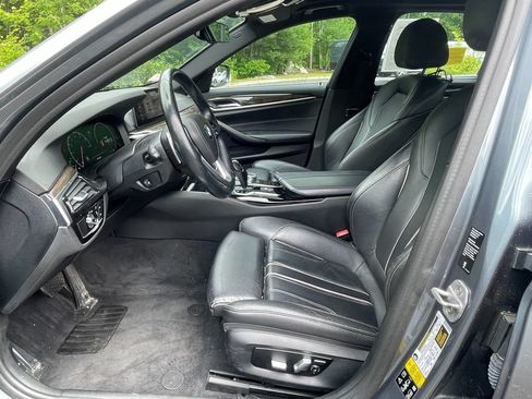 Used 2019 BMW 540i xDrive w/ Premium Package AWD/4WD image 12