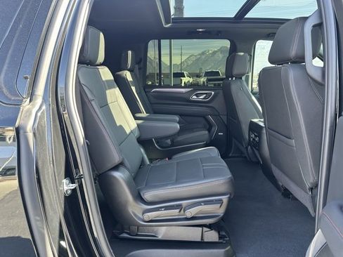 Certified 2024 Chevrolet Suburban RST w/ Luxury Package image 15