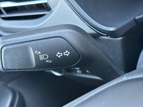 Used 2025 Ford Escape ST-Line FWD image 36