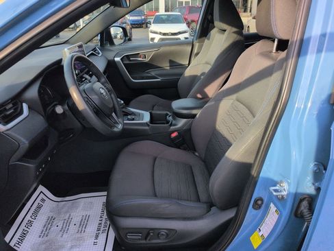 Certified 2024 Toyota RAV4 SE w/ Convenience Package image 9
