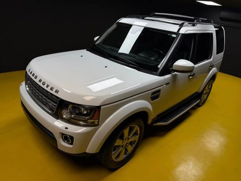 Used 2016 Land Rover LR4 HSE Silver Edition AWD/4WD image 48