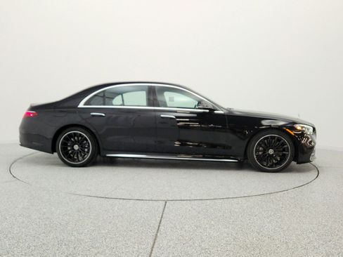 New 2026 Mercedes-Benz S 580 4MATIC Sedan image 4