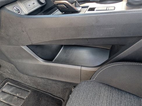 Used 2023 Nissan Rogue SV image 23