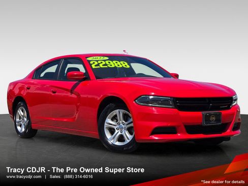 Used 2022 Dodge Charger SXT image 1