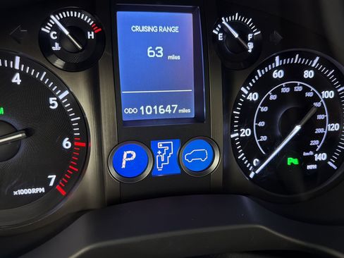 Used 2015 Lexus GX 460 w/ Premium Package AWD/4WD image 26