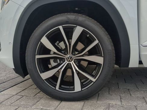 New 2026 Volkswagen Atlas Cross Sport SEL Premium R-Line image 35