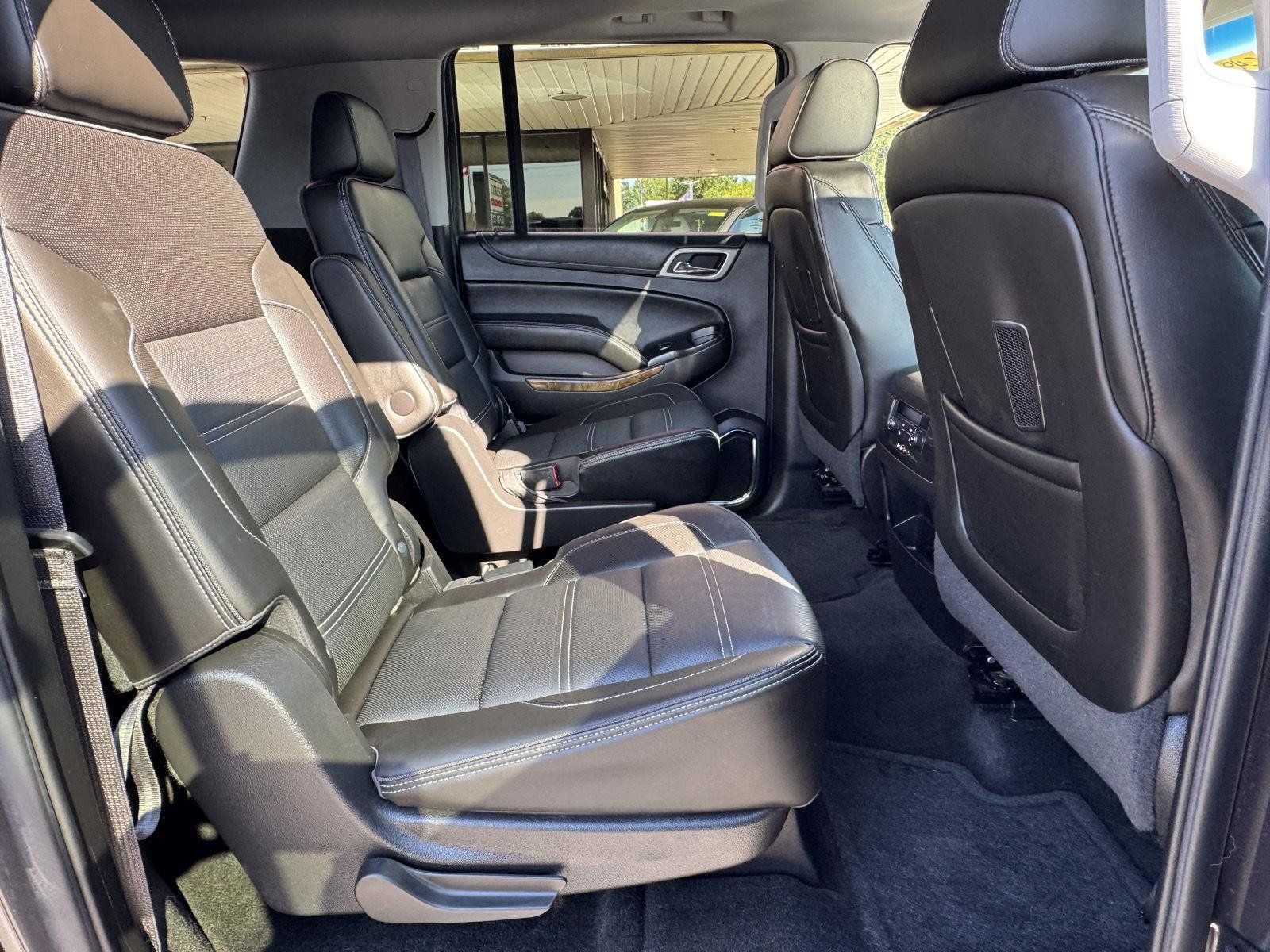 Used 2015 GMC Yukon XL Denali w/ Open Road Package AWD/4WD image 31