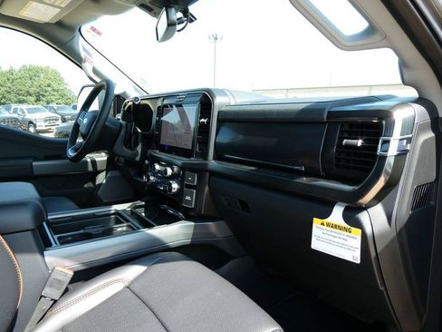 New 2026 Ford F250 Lariat w/ Black Appearance Package AWD/4WD image 11