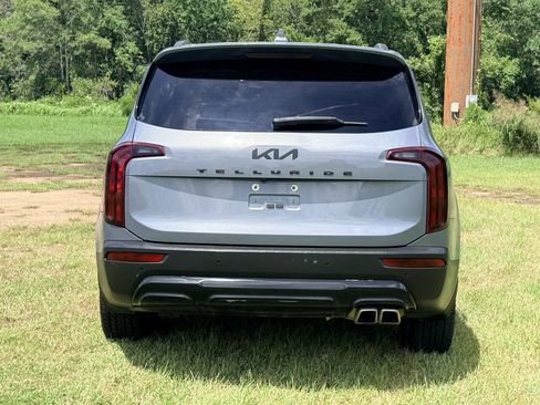 Used 2022 Kia Telluride S FWD image 4