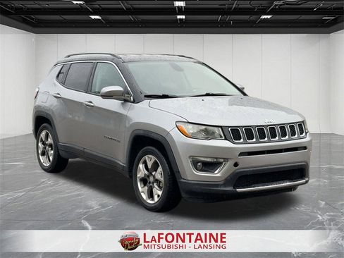 Used 2019 Jeep Compass Limited image 7