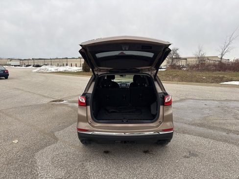 Used 2018 Chevrolet Equinox LT image 10